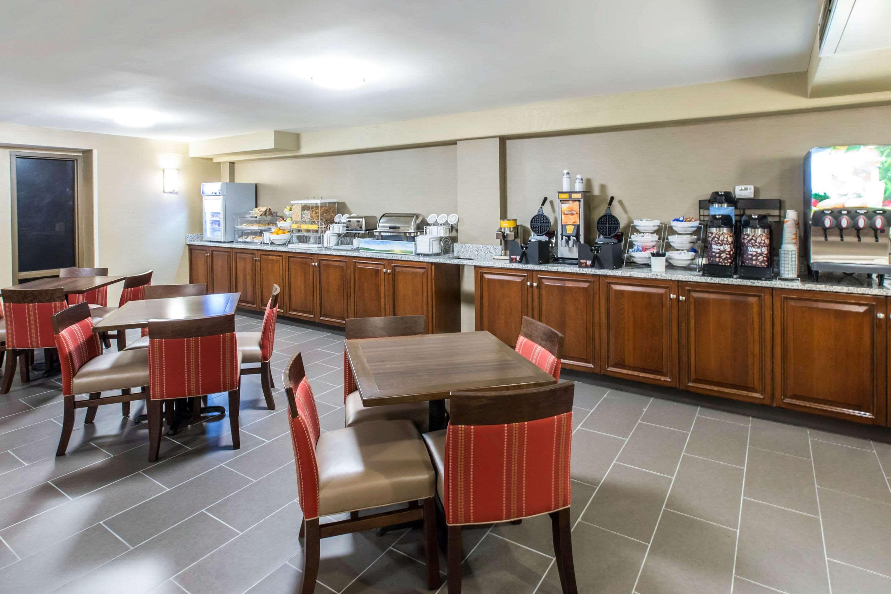 Comfort Inn & Suites Knoxville West Esterno foto